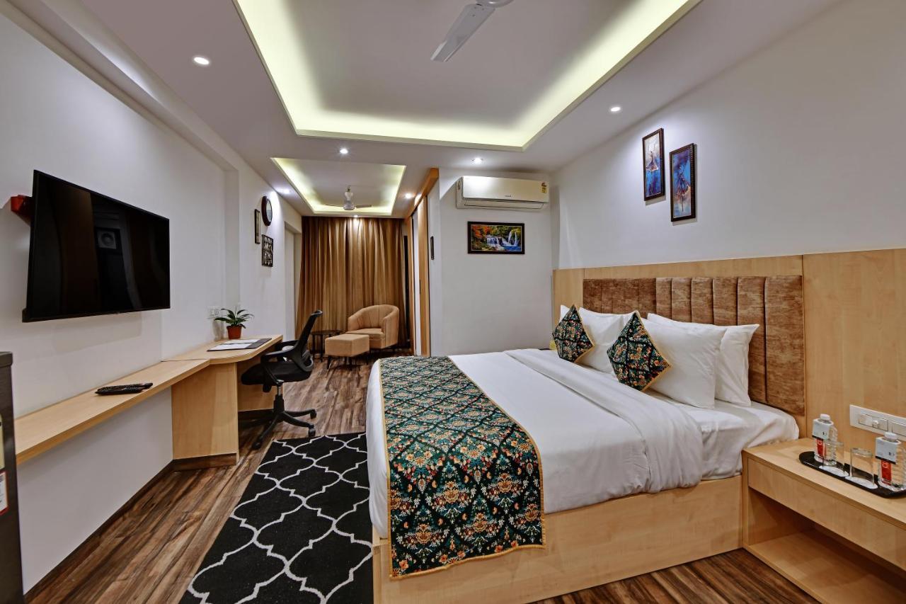The Fern Habitat, Jaipur Hotel Екстериор снимка
